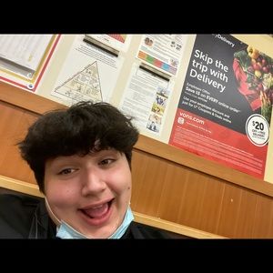 Meet your Posher, Zachary